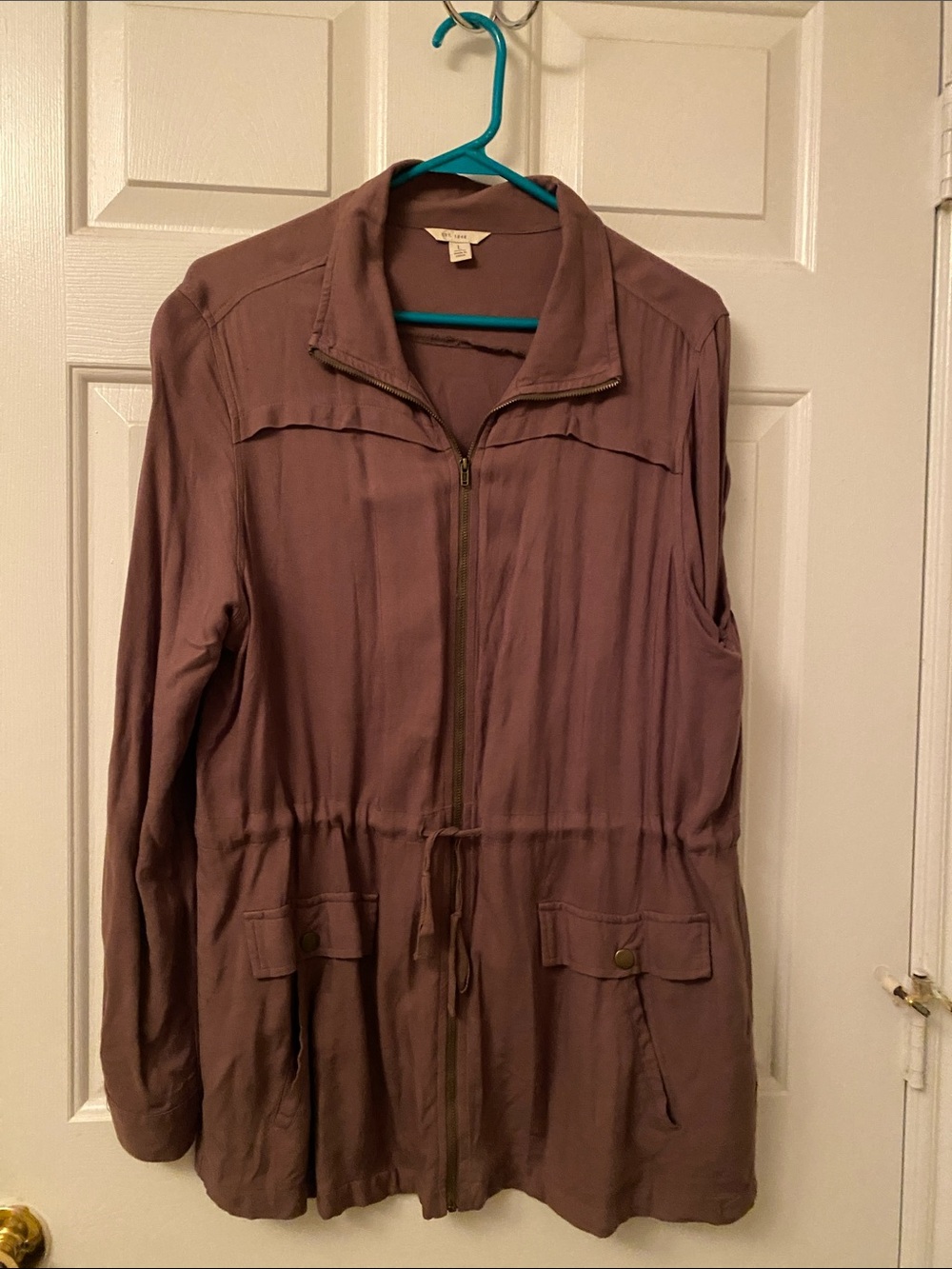 Lightweight brown Zip-Front Jacket with Drawstring Waist